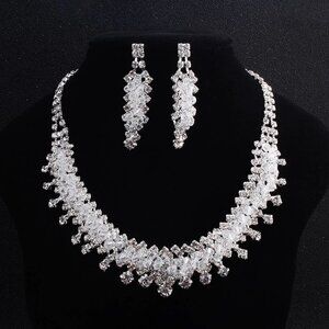 Women Jewelry Set - Wedding - Earrings and Necklace